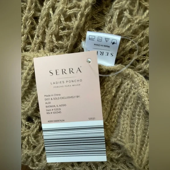 NWT Serra Loose Knit Poncho - Picture 3 of 8